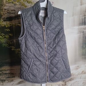 Old Navy Womens Small gray quilt pattern acrylic filled zip up vest